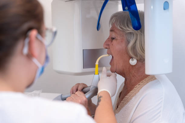 Best Broken or Cracked Tooth Emergency Dentist in Bostonia, CA